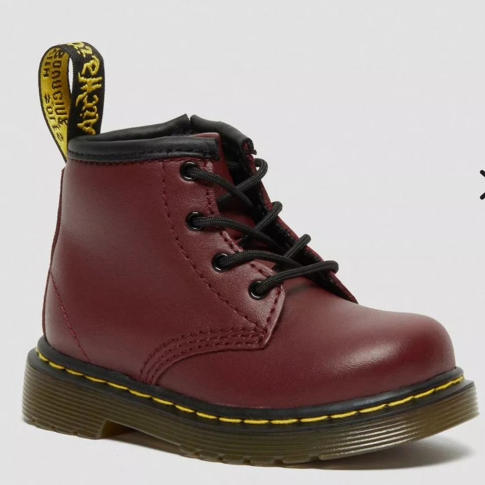 Doc Martens Infant Softy T Cherry Leather Boots Size 4